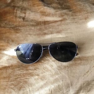Ray-Ban Polarized Aviator Classic
